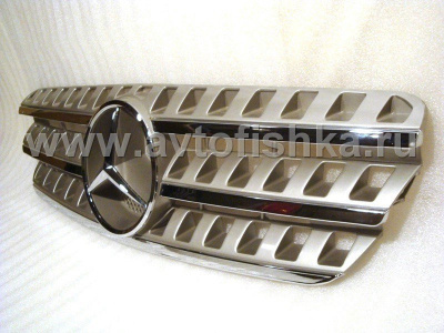 Mercedes ML W163 (98-05) решетка радиатора серебристая с хромом, перфорированная, дизайн ML W164.